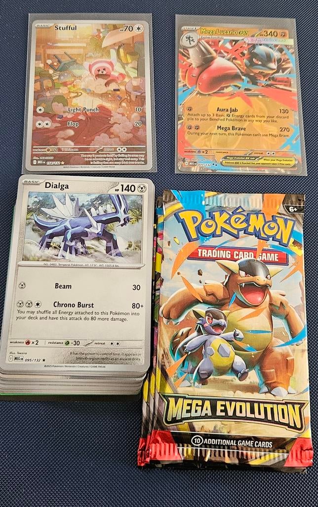 Mega Evolution Pokémon kaarten: Stufful, Mega Lucario EX + m, Ophalen of Verzenden, Zo goed als nieuw, Meerdere kaarten