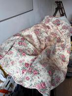 Dikke gevoerde grote bloemetjes deken kleed, Ophalen of Verzenden