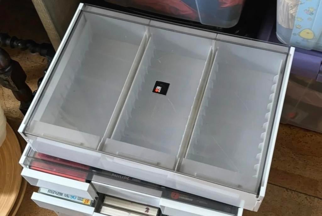 3 stuks cassettebandjes opbergboxen, Ophalen of Verzenden, Zo goed als nieuw, Cd's