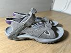 Merrell Sandalen Lichtgrijs Maat 40, Merrell, Zo goed als nieuw, Grijs, Sandalen of Muiltjes