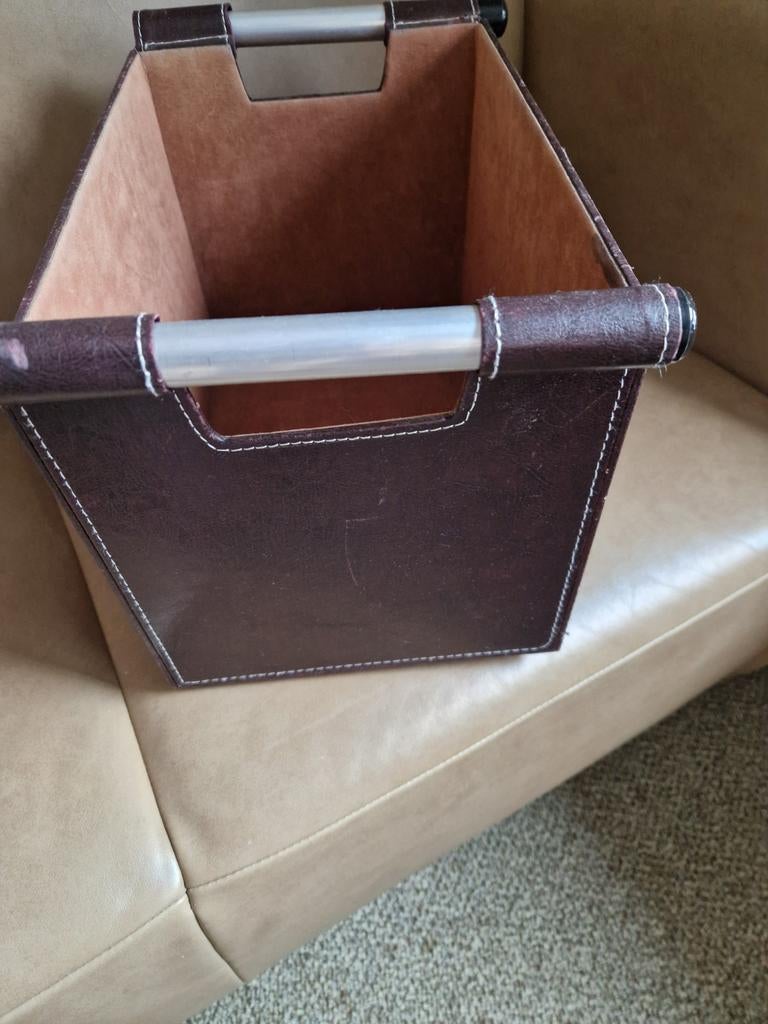 Bruine lectuurbak met handvatten, Ophalen of Verzenden