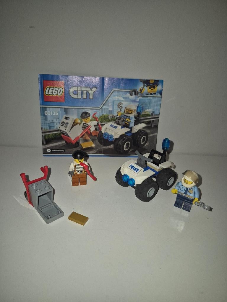 LEGO City ATV-arrestatie - 60135 met boekje, Kinderen en Baby's, Speelgoed | Duplo en Lego, Ophalen of Verzenden, Gebruikt, Complete set