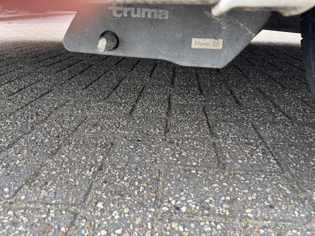 Fendt Saphir 465 TG 2013 MOVER + LUIFEL!!!, Caravans en Kamperen, Standaardzit, Overige typen, Bedrijf, Schokbreker