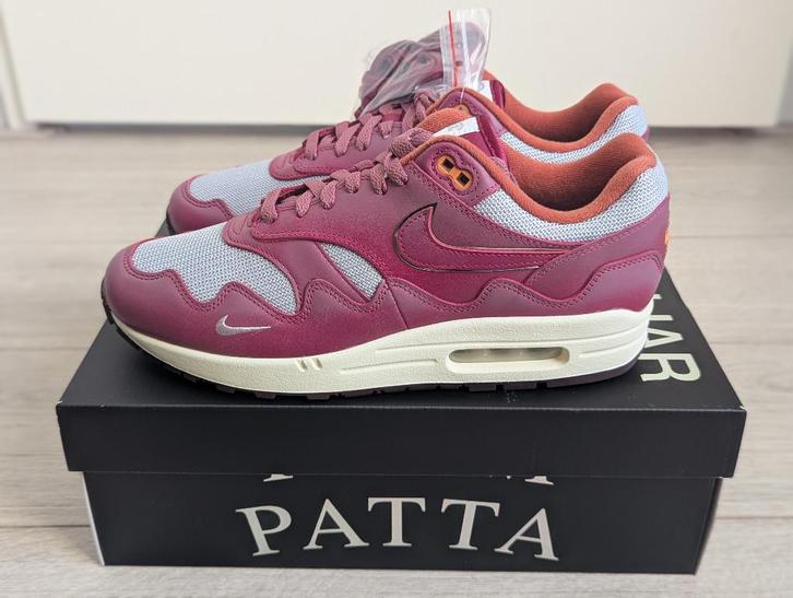 Patta x Nike Waves Maroon (maat 44/US10), Kleding | Heren, Schoenen, Nieuw, Sneakers of Gympen, Overige kleuren, Ophalen