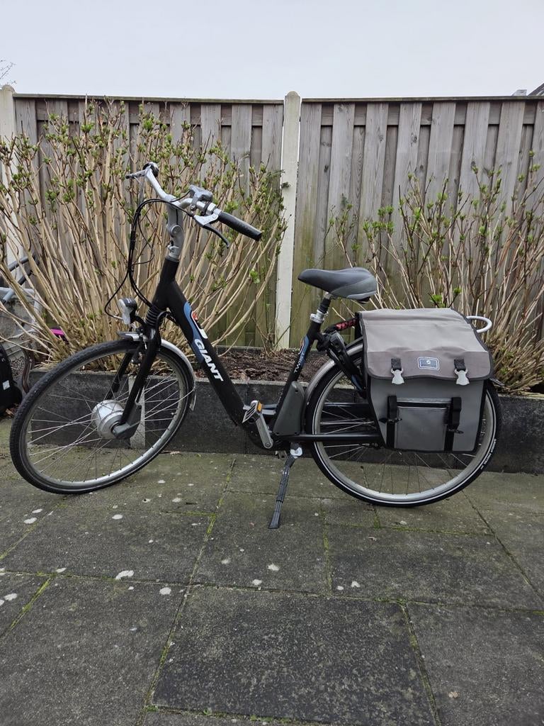 Giant Twist elektrische fiets (M), Fietsen en Brommers, Elektrische fietsen, Gebruikt, Batavus, Ophalen of Verzenden, 47 tot 51 cm