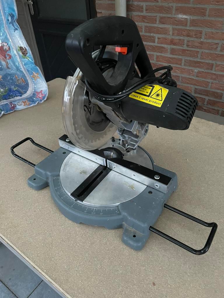 Afkortzaag, Doe-het-zelf en Verbouw, Gereedschap | Zaagmachines, Gebruikt, Ophalen of Verzenden, Afkortzaag, 30 tot 70 mm