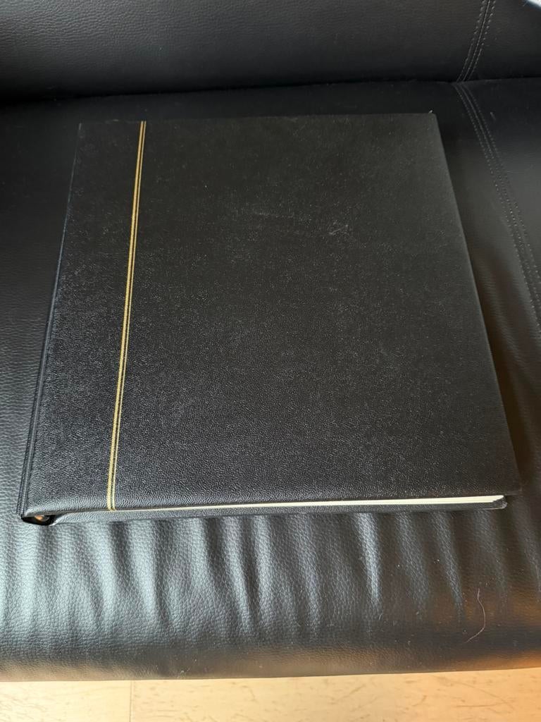 Ned. pf. 1996-2000 in Safe Dual album (dl. 1) cw € 300,- +, Postzegels en Munten, Ophalen of Verzenden, Nederland