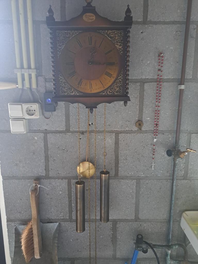 Antieke wandklok - Tempus Fugit, Ophalen of Verzenden