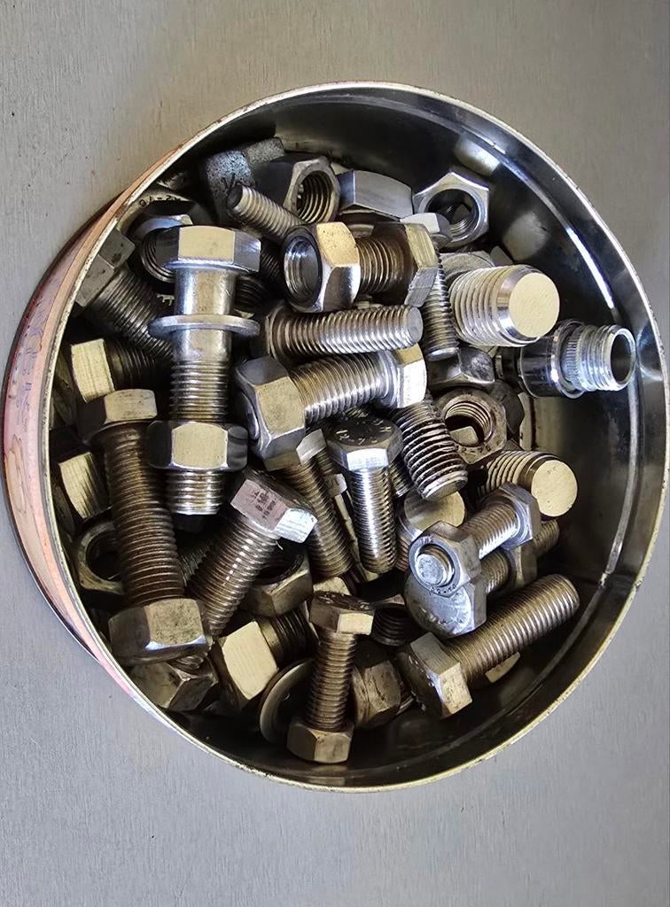 RVS bouten en moeren, Doe-het-zelf en Verbouw, Ophalen of Verzenden, Bouten of Moeren, Rvs