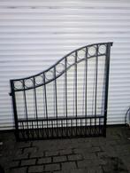 Sierpoort, Ophalen, IJzer