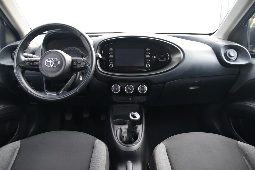 Toyota Aygo X 1.0 VVT-i MT Play Audio/Camera Airco Cruise, Auto's, Toyota, Stof, Gebruikt, 920 kg, Handgeschakeld