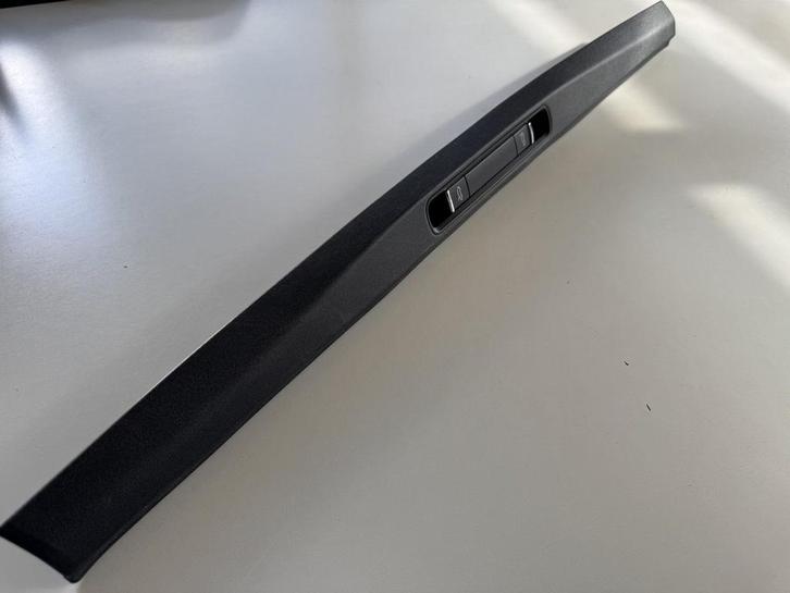 991.555.019.04 instaplijst met schakelaars, Auto-onderdelen, Carrosserie en Plaatwerk, Gebruikt, Ophalen of Verzenden