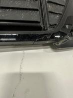 AUDI Q3 83A GRILLE GRILL ORIGINEEL 83A855651E, Auto-onderdelen, Carrosserie en Plaatwerk, Gebruikt, AUDI AG, Auto-Union-Strasse 1
85045  Ingolstadt, DE