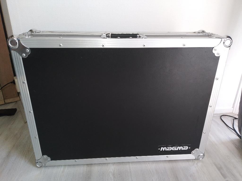 Magma DJ-Controller Workstation met Proel SPL250 standaard, Ophalen, Zo goed als nieuw, Overige instrumenten, Flightcase