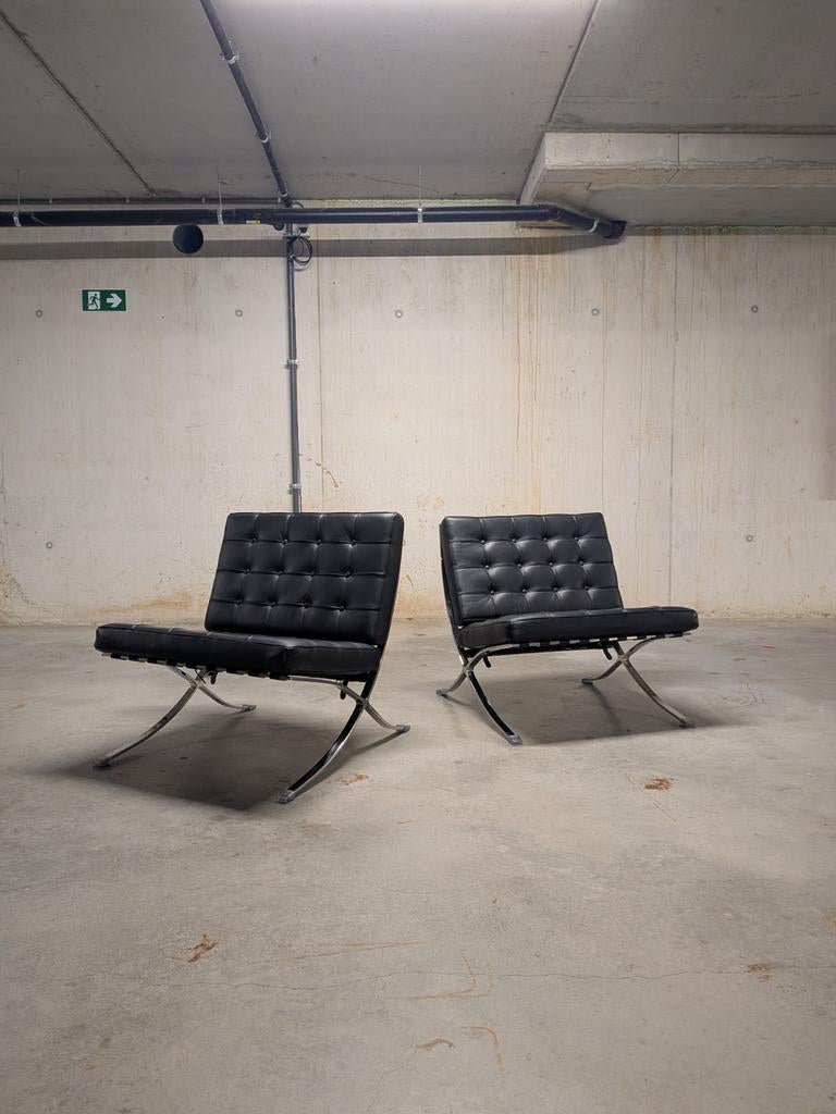 Barcelona chairs - Mies van der Rohe (price/piece), Ophalen, Zo goed als nieuw, Zwart, Eén