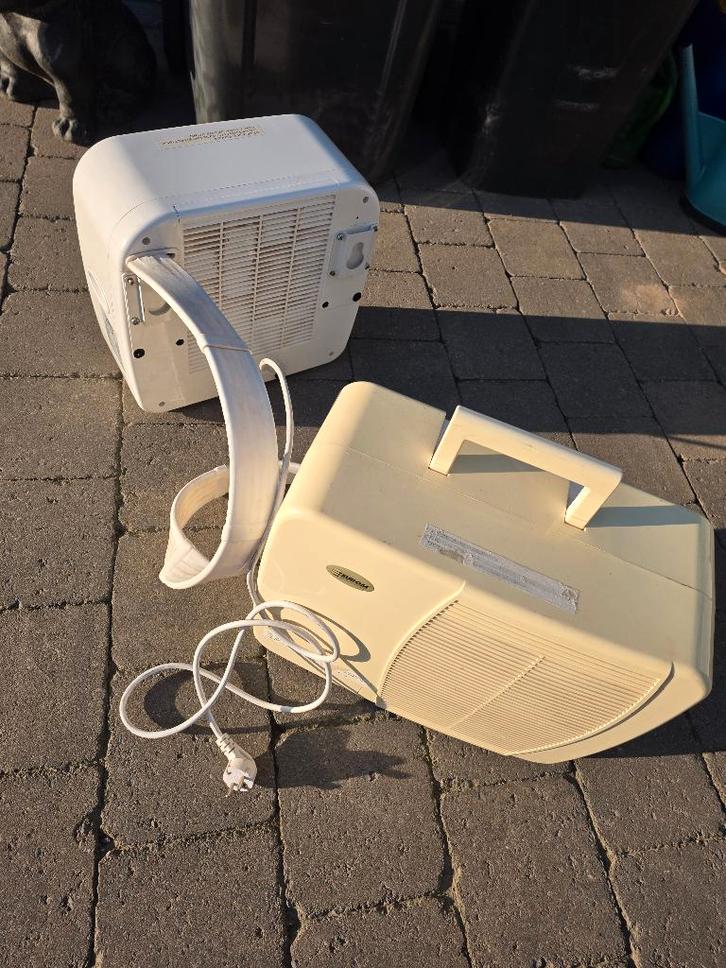 airco voor mobilhome, camper of caravan, Caravans en Kamperen, Camper-accessoires, Zo goed als nieuw, Ophalen