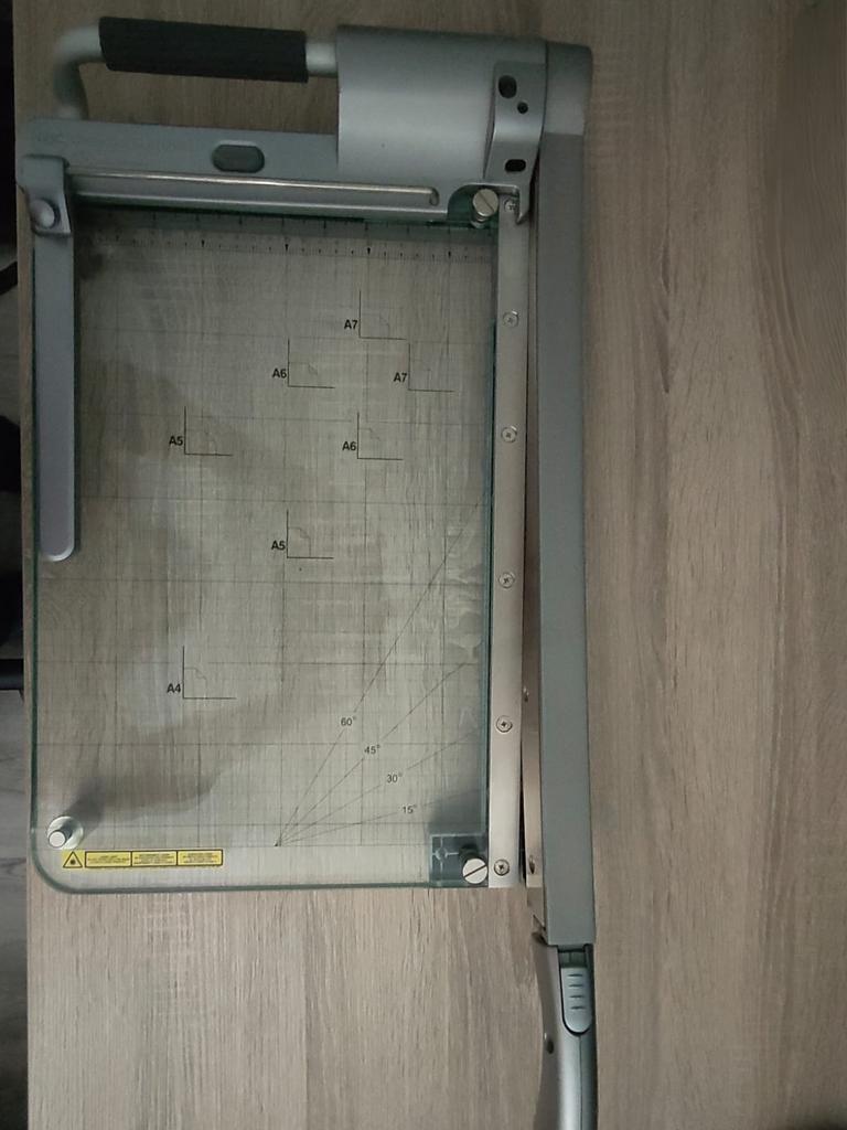 Papier snijder/snijtafel, Ophalen, Zo goed als nieuw