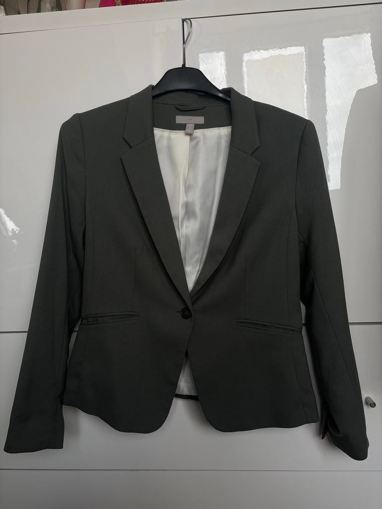 Grijze blazer maat 40, Maat 38/40 (M), Ophalen of Verzenden, Jasje, Grijs