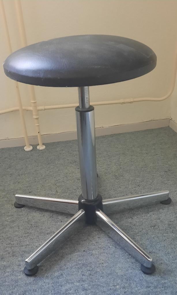 metalen piano kruk, Ophalen, In hoogte verstelbaar, Zo goed als nieuw, Staal