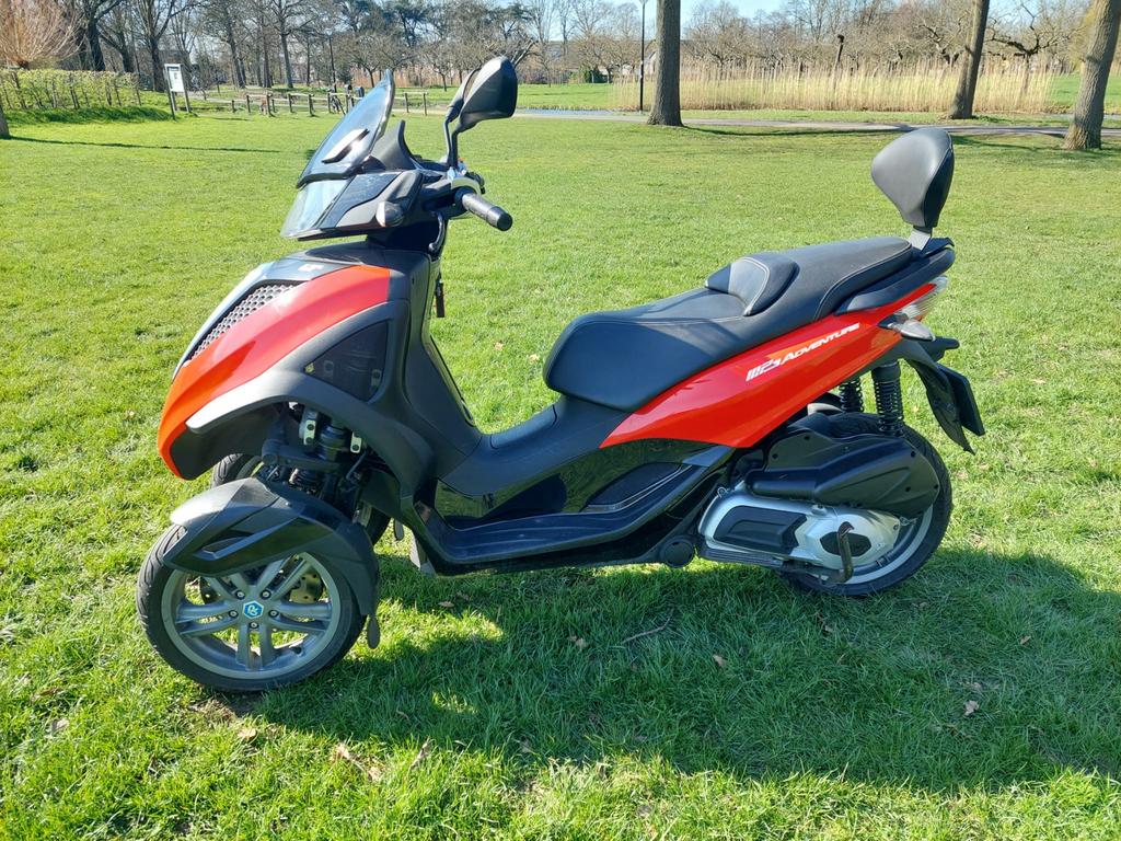 Piaggio mp3 300 lt yourban 2018 vaste prijs, Motoren, Particulier, Scooter