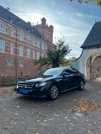 Mercedes-Benz E-Klasse 2.0 E220 D Sedan AUT 2017 Blauw, Auto's, Automaat, Achterwielaandrijving, 4 cilinders, Blauw