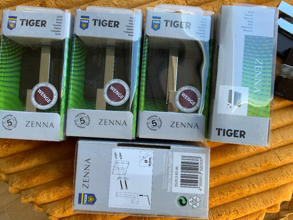 Tiger handdoekhaak, Huis en Inrichting, Ophalen of Verzenden, Nieuw, Zwart, Overige typen