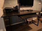 IKEA Bureau Zwart met Stalen Poten en Toetsenbordplateau, Ophalen, Gebruikt, Bureau