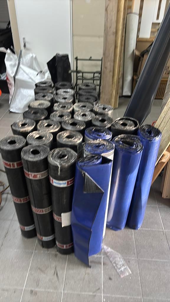 Restpartij dakbedekking bitumen, Steen of Klei, Zwart, Zo goed als nieuw, 15 m² of meer