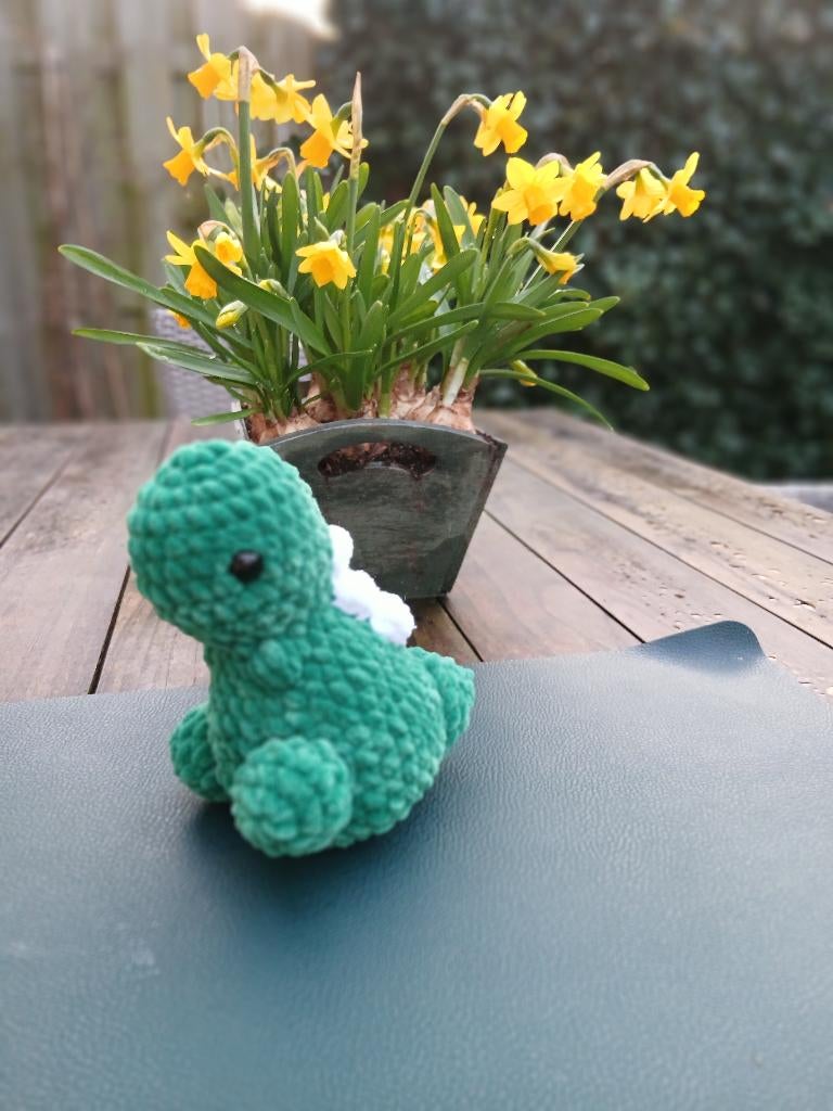 Gehaakte dino knuffel, Ophalen of Verzenden, Nieuw, Overige typen