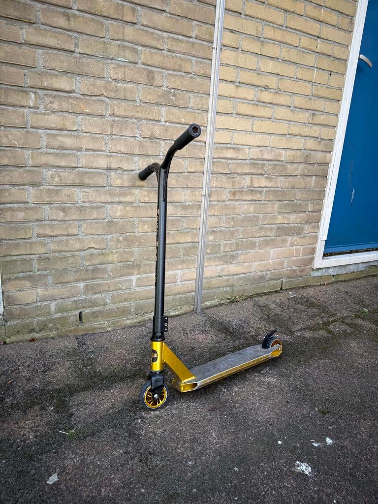 Stuntstep - Goud/Zwart, Fietsen en Brommers, Steps, Ophalen, Gebruikt, Overige typen