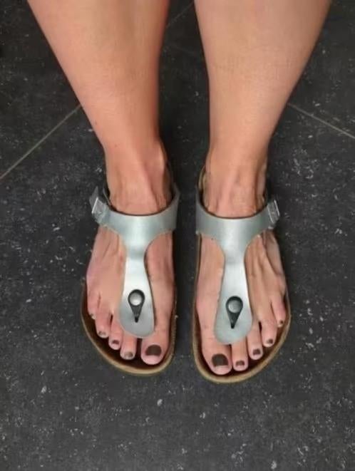 GIZEH BIRKENSTOCK ZILVER 39 NU GRATIS VERZENDING PER POST, Slippers, Overige kleuren, Verzenden, Zo goed als nieuw
