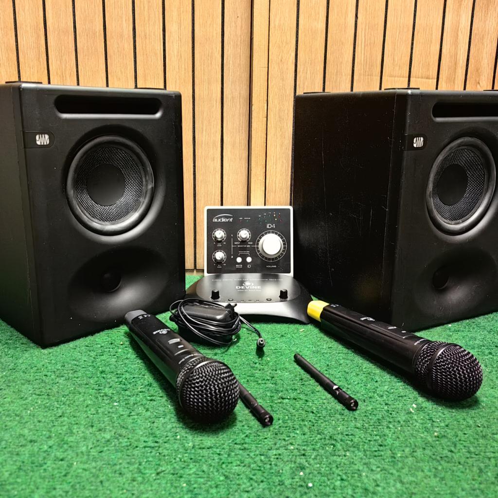 Presonus Eris E5 XT Complete Set met Mic - In Nette Staat, PreSonus, Zo goed als nieuw, https://www.presonus.com/contact-us, 18011 Grand Bay Court, Baton Rouge, LA 70809, Verenigde Staten