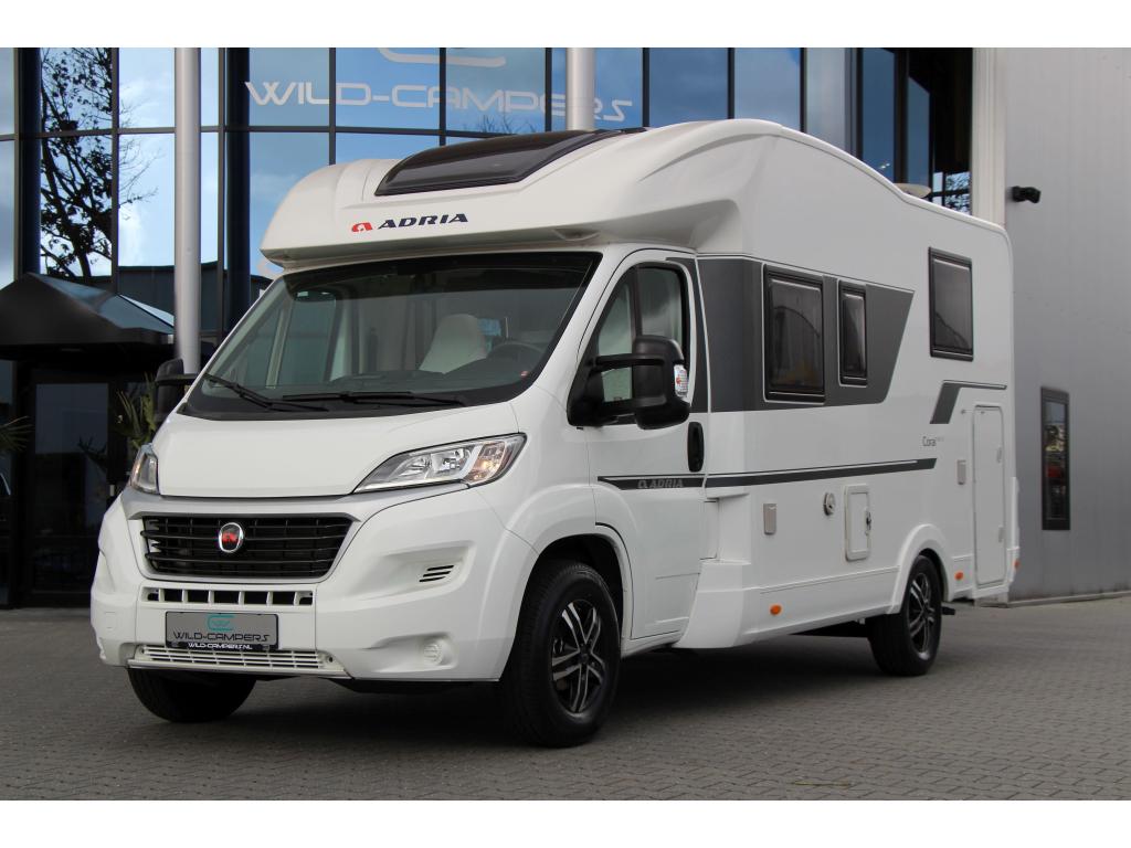 Adria Coral 600 SC - 200PK EURO6 - QUEENSBED - NAVI / CAMERA, Hordeur, Ringverwarming, 7 tot 8 meter, Bedrijf