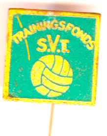 Trainingsfonds Svt, Verzamelen, Speldjes, Pins en Buttons, Verzenden, Zo goed als nieuw