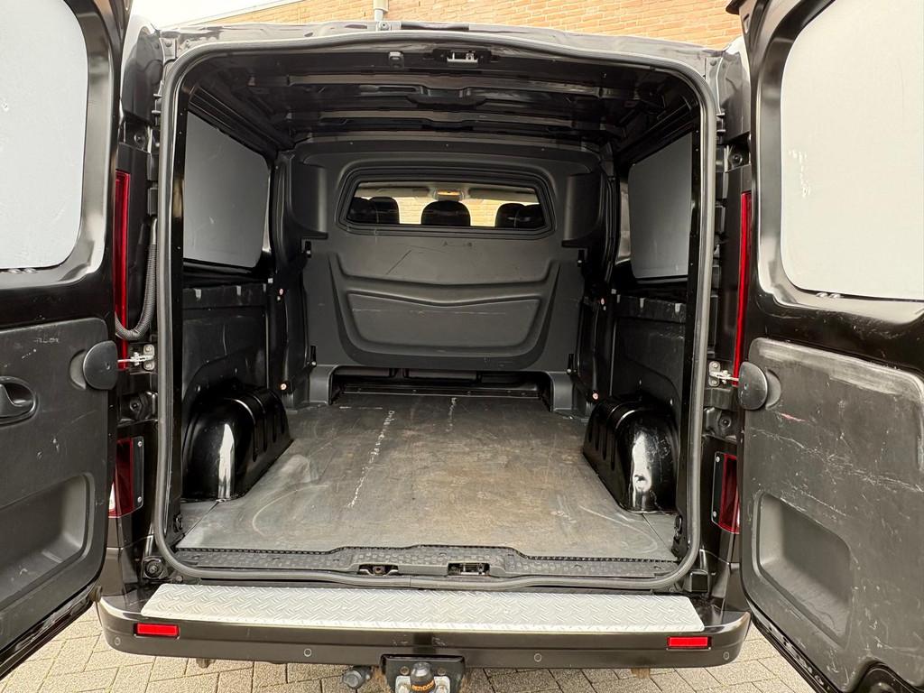 Fiat Talento 1.6MJ 126PK Lang Dubbelcabine / Leer / Topstaat, Auto's, Voorwielaandrijving, Gebruikt, 4 cilinders, Zwart