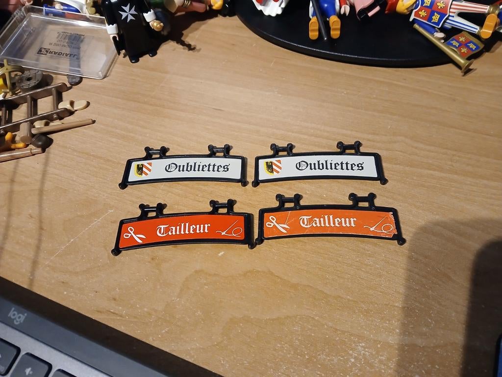 Uithangborden vakwerkhuis kleermaker kasteel toren, Ophalen of Verzenden, Zo goed als nieuw