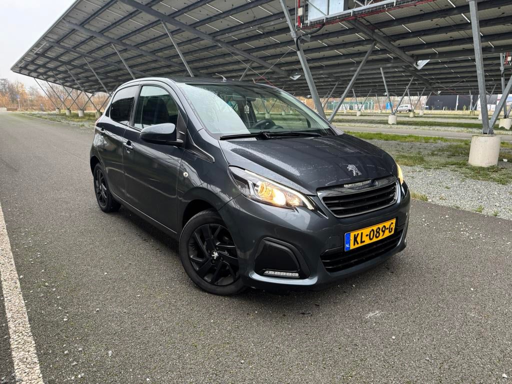Peugeot 108 1.0 12V E-vti 51KW 5DR 2015 Grijs, Voorwielaandrijving, 4 stoelen, Handgeschakeld, 26 km/l