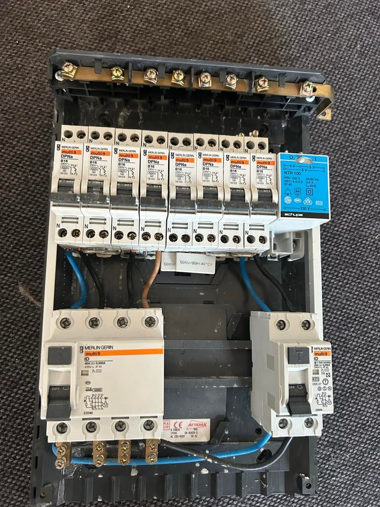 Gebruikte meterkast met Merlin Gerin componenten, Ophalen of Verzenden, Gebruikt