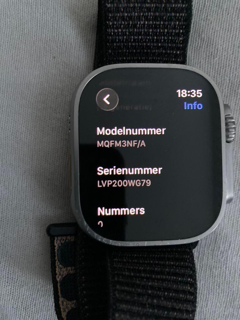 Apple watch Ultra 49 Mm in Nieuwstaat, Ophalen of Verzenden, Zo goed als nieuw, Zwart, IOS