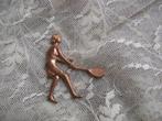 Scrap Ornament - Dame met Tennisracket / Tennis 4 x 3.5 cm, Antiek en Kunst, Verzenden