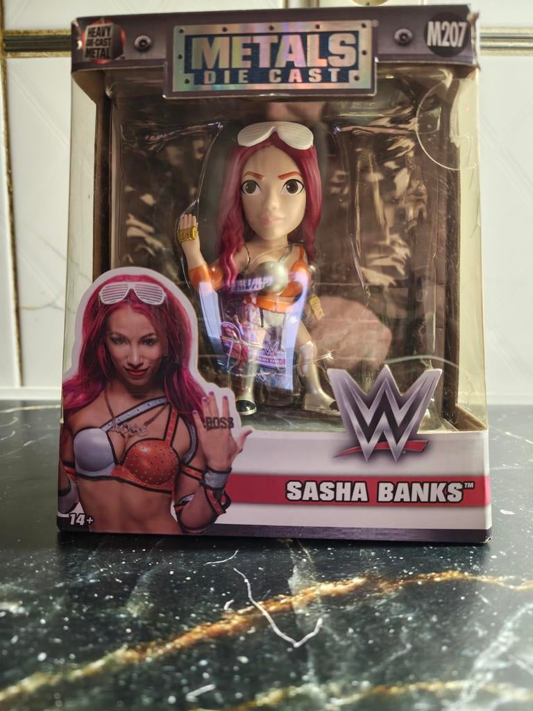 WWE Sasha Banks Metals Die Cast Figuur M207, Kinderen en Baby's, Speelgoed | Actiefiguren, Nieuw, Ophalen of Verzenden