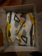 Jordan 4's maat 38,5, Kleding | Dames, Schoenen, Ophalen of Verzenden, Nieuw, Wit, Sneakers of Gympen