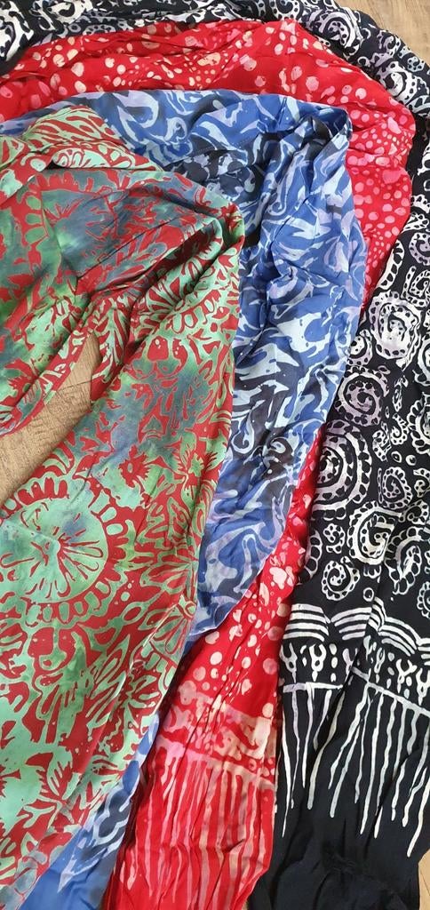 MapaMundo batik sjaaltjes 4 stuks., Verzenden, Zo goed als nieuw, Sjaal