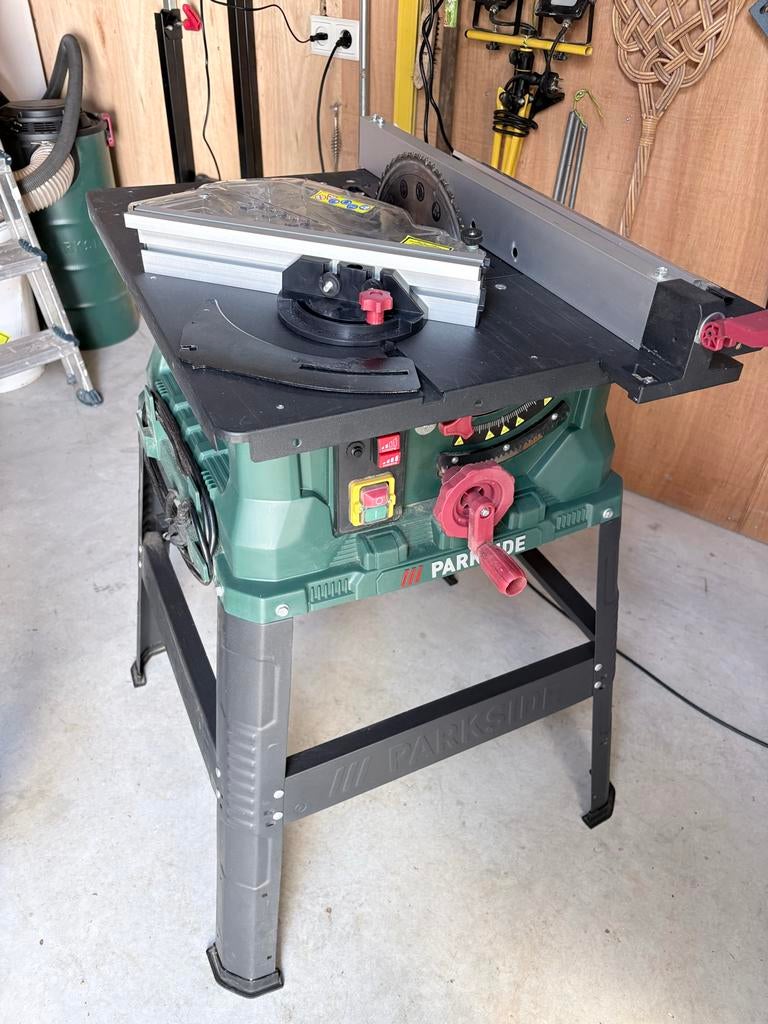Parkside PTKS 2000 H5 zaagtafel., Doe-het-zelf en Verbouw, Gereedschap | Zaagmachines, Ophalen, Gebruikt, Cirkelzaag, 30 tot 70 mm