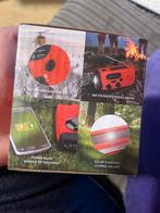 Solar Zaklamp met Radio & Powerbank - Opladen in 1!, Ophalen of Verzenden, Nieuw, Radio