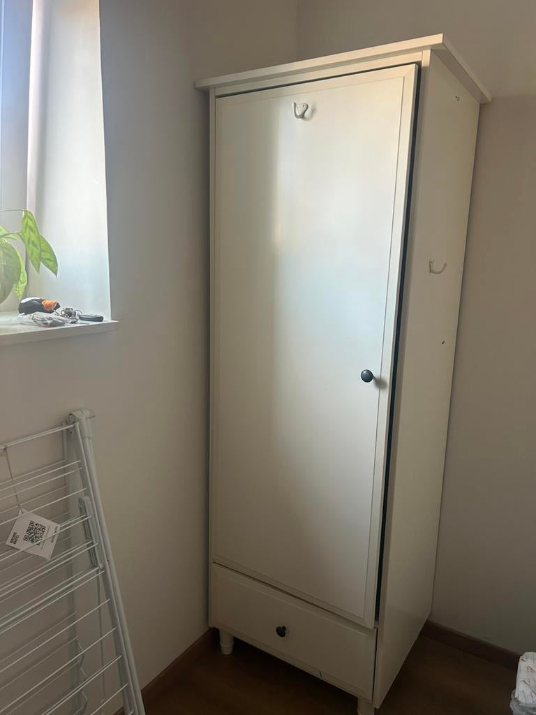 Witte ikea hemnes kast hang, Huis en Inrichting, Kasten | Kledingkasten, Ophalen, Gebruikt