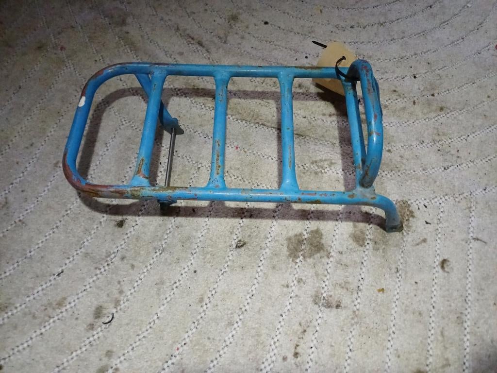 Berini 1966 anker laura achter rekje gebruik, Fietsen en Brommers, Brommeronderdelen | Oldtimers, Ophalen of Verzenden, Gebruikt