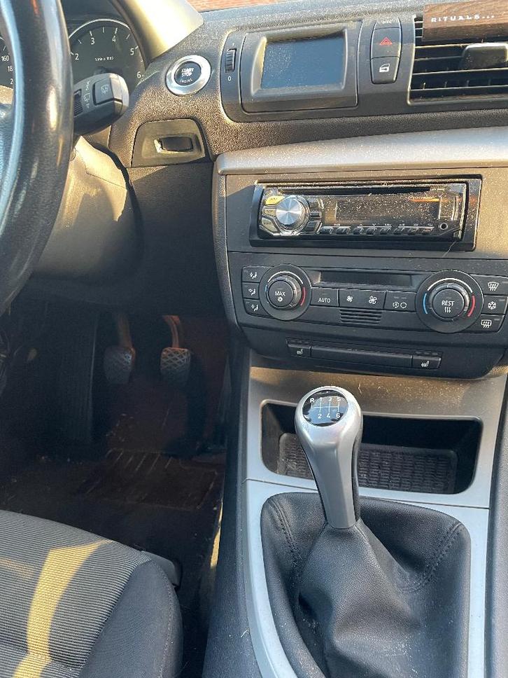 BMW 1-Serie 1.6 116I 2006 Bruin, Auto's, BMW, Particulier, 1-Serie, ABS, Airbags, Centrale vergrendeling, Climate control, Cruise Control