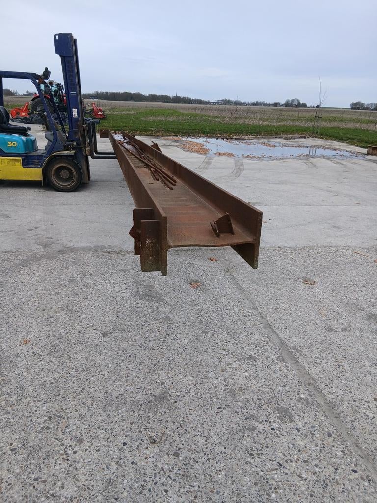 Stalen H-balken mag weg voor oudijzer prijs, Doe-het-zelf en Verbouw, Metalen, Ophalen of Verzenden, Gebruikt, IJzer