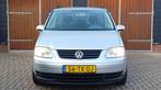 Volkswagen Touran 1.6-16V FSI Trendl Automaat, Trekhaak, All, Auto's, Volkswagen, Automaat, 1330 kg, Stof, Gebruikt
